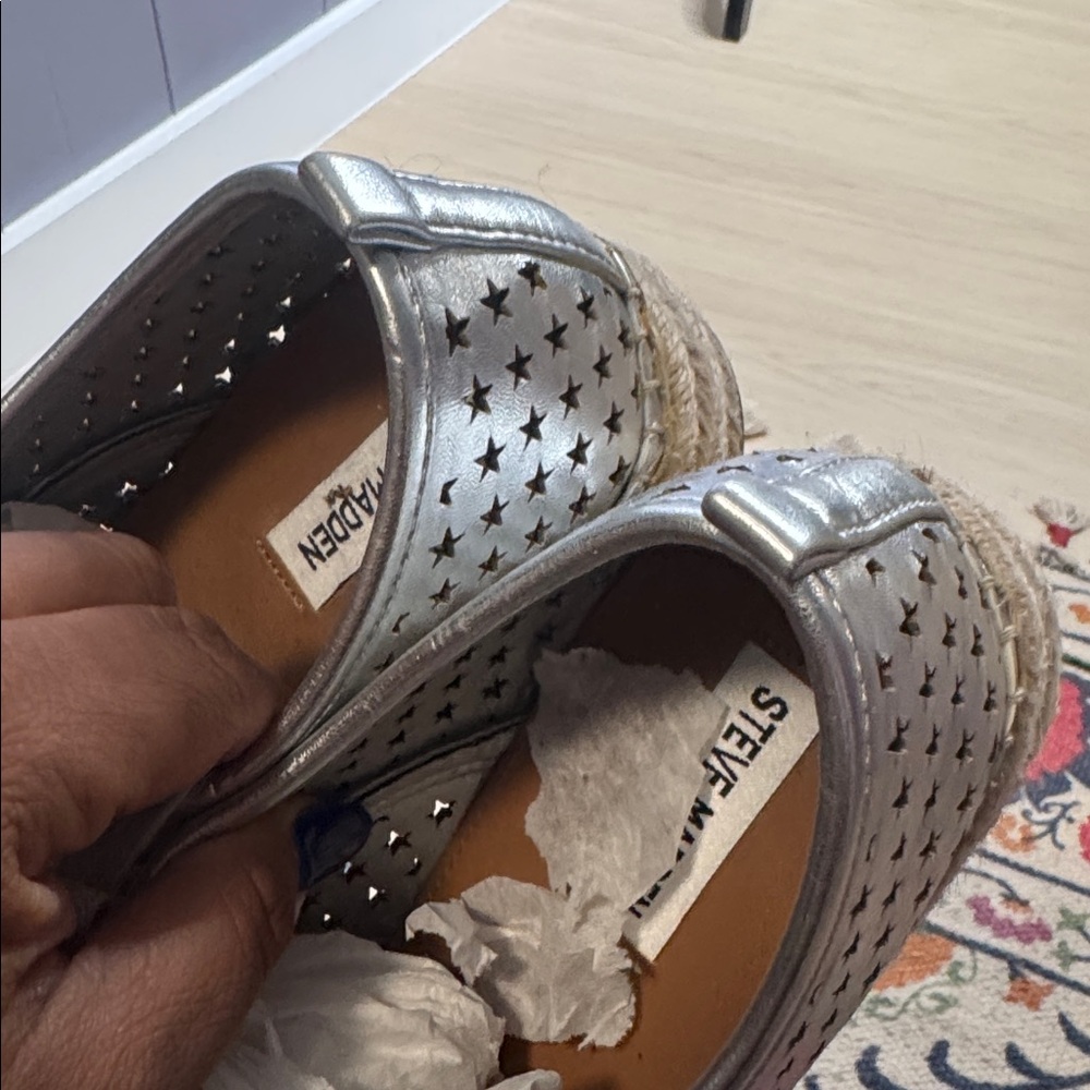 Steve Madden Silver Star Patterned Platform Sneak… - image 2